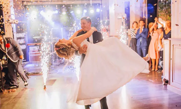 Hochzeit mit eindrucksvollen Spezialeffekten